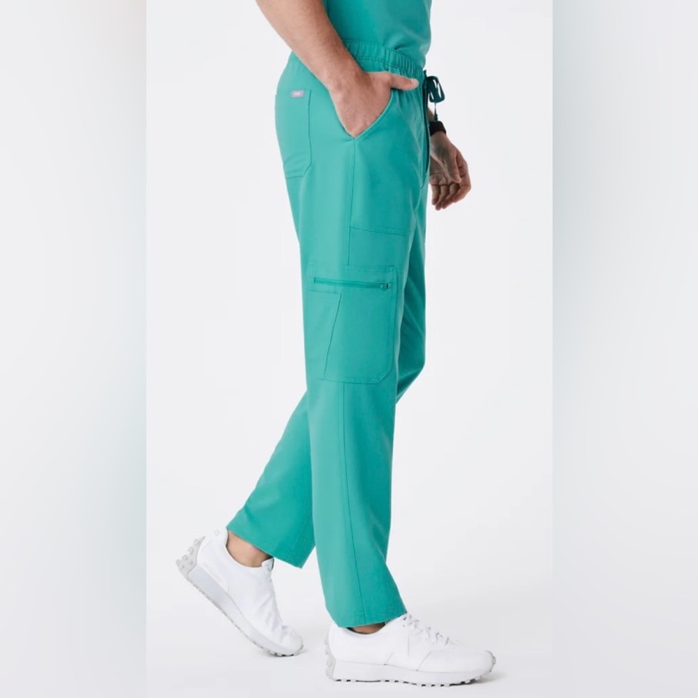 Figs Men’s XL Cairo Cargo Scrub Pants in Oasis‎